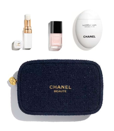 Pamper, nourish, protect hands and moisten lips, three-piece suit